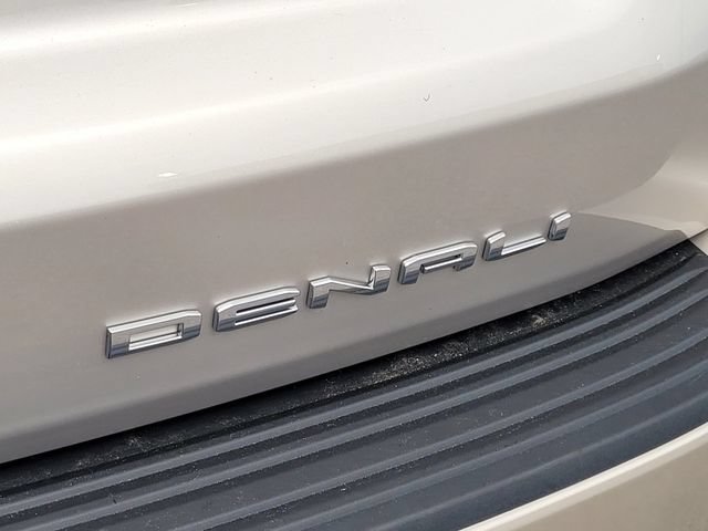 Used 2022 GMC Yukon Denali RWD image 8