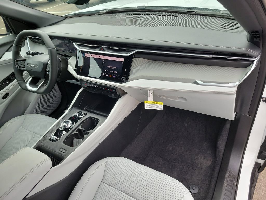 New 2026 Jeep Cherokee Limited image 38