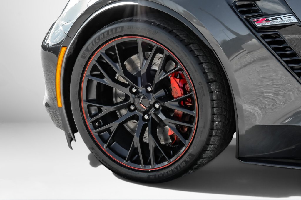 Used 2018 Chevrolet Corvette Z06 RWD image 43