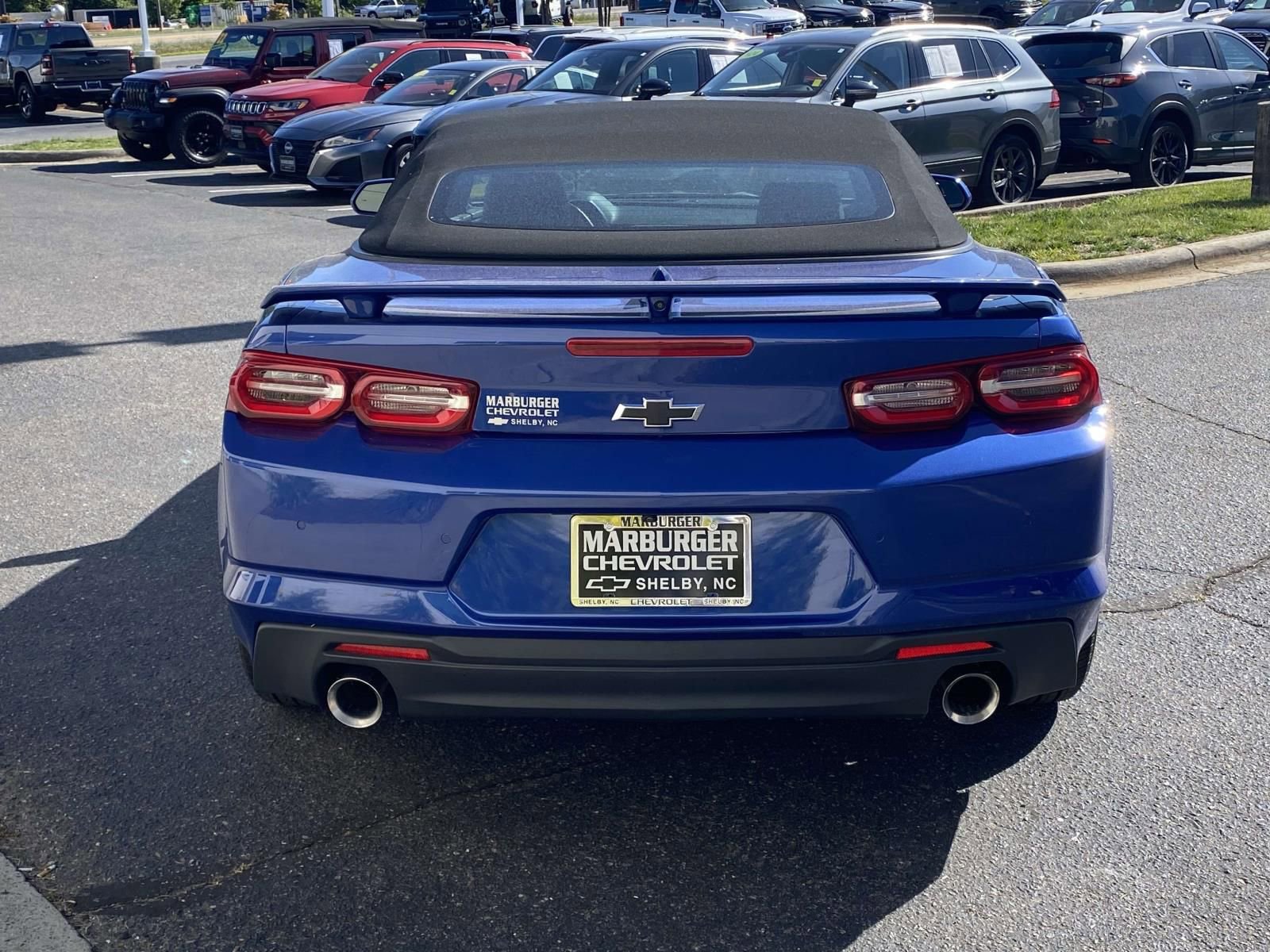 Used 2023 Chevrolet Camaro LT RWD image 6
