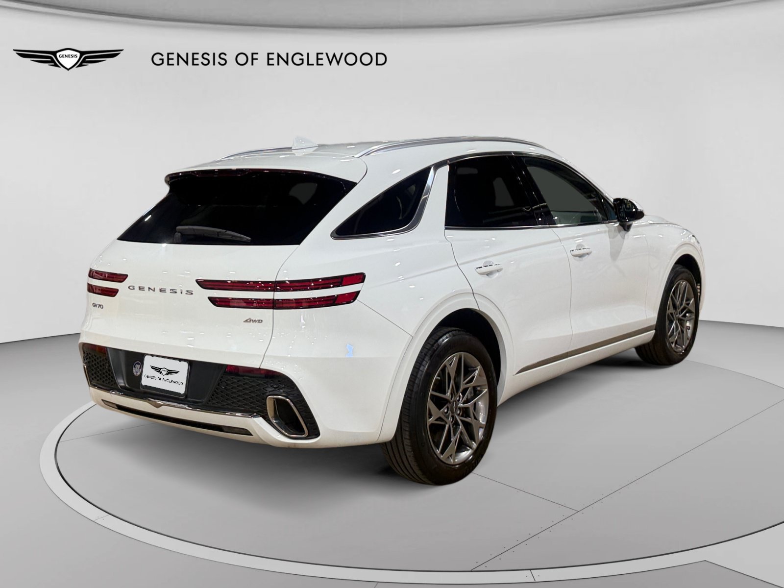 Used 2024 Genesis GV70 2.5T AWD/4WD image 9