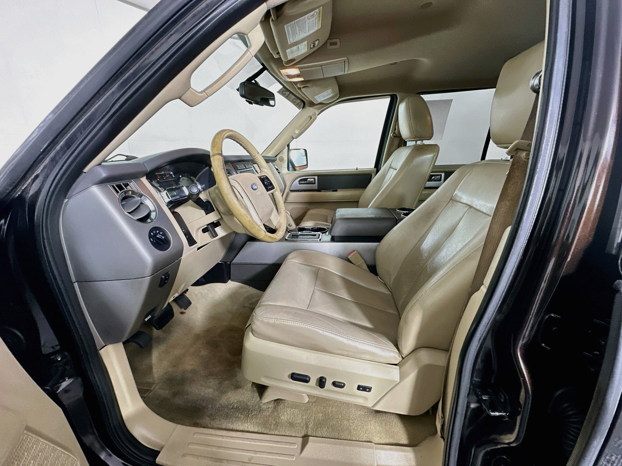 Used 2013 Ford Expedition XLT RWD image 13