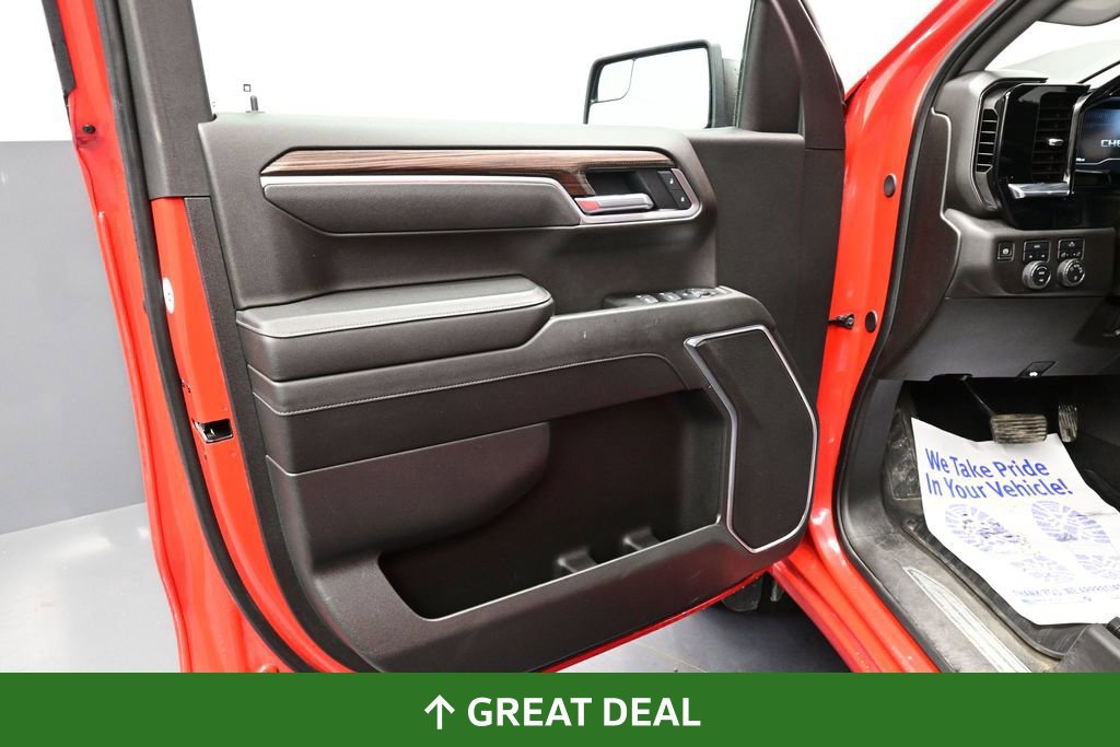 Used 2025 Chevrolet Silverado 1500 LT w/ Work Truck Package AWD/4WD image 29