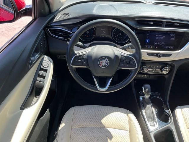 Used 2021 Buick Encore GX Essence image 11