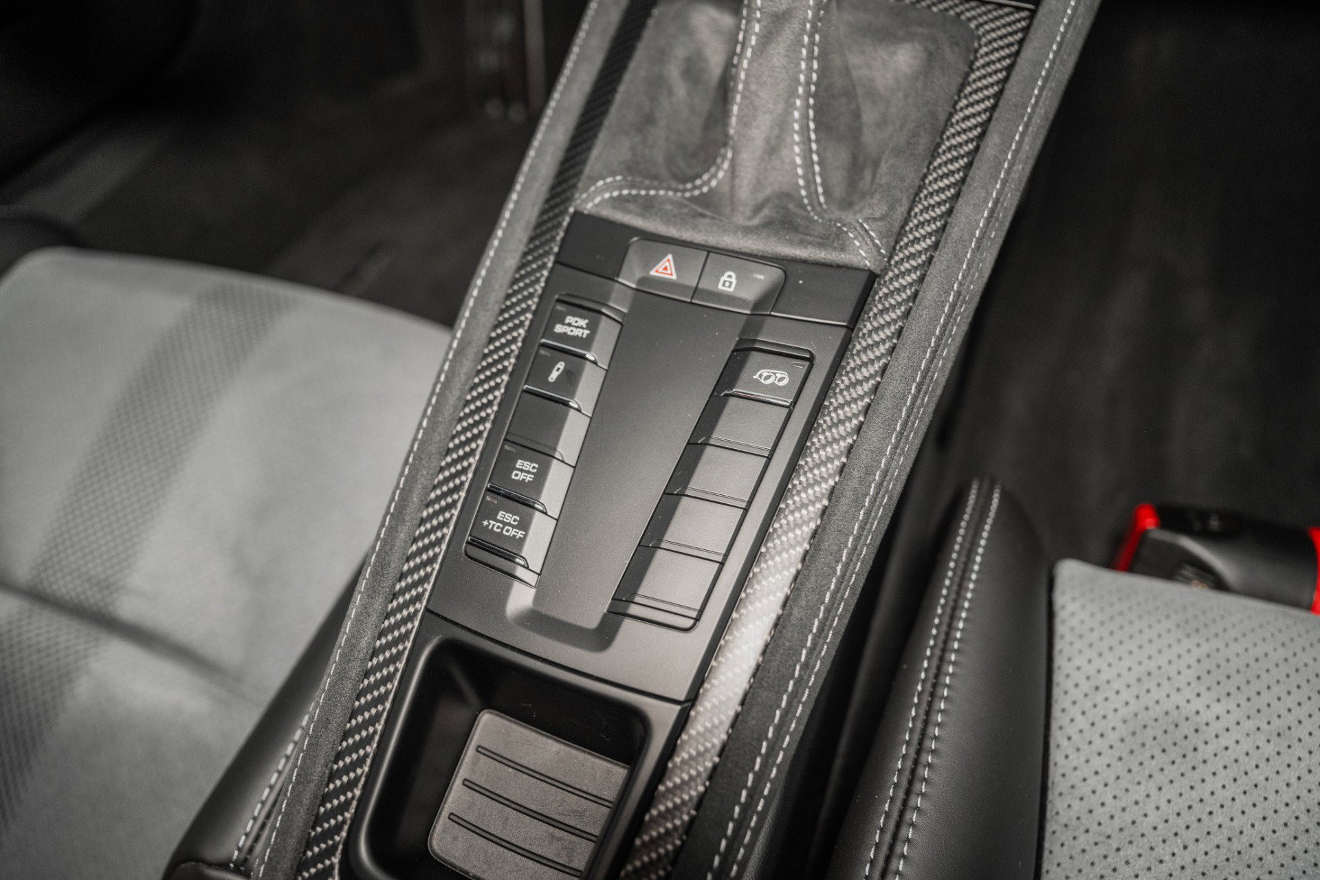 Used 2024 Porsche 718 Cayman GT4 RS image 38