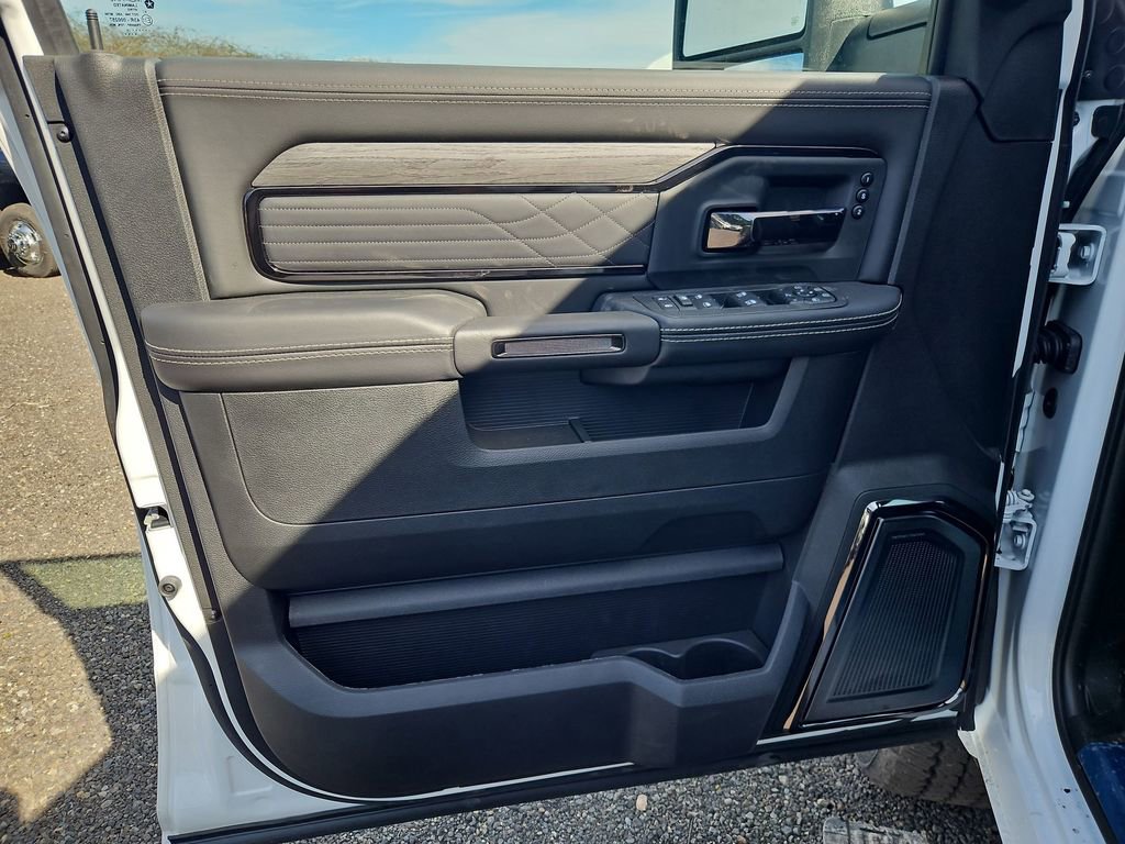 New 2026 RAM 2500 Limited image 11