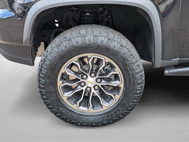 Used 2022 Chevrolet Colorado ZR2 AWD/4WD image 9