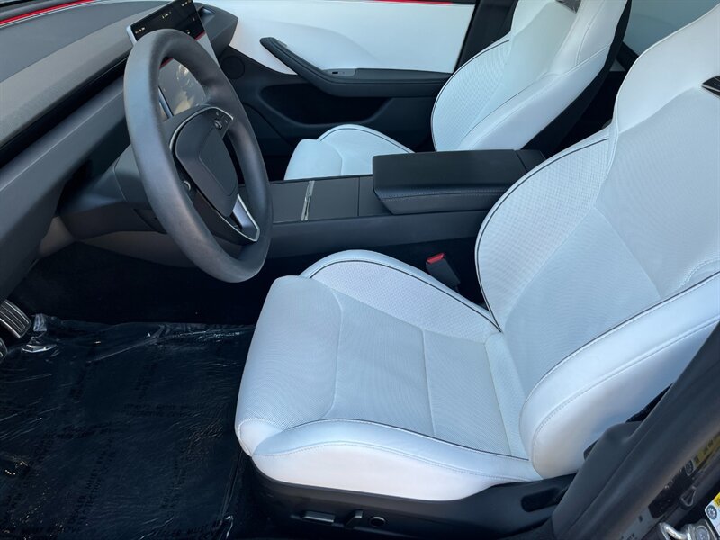 Used 2024 Tesla Model 3 Performance AWD/4WD image 9