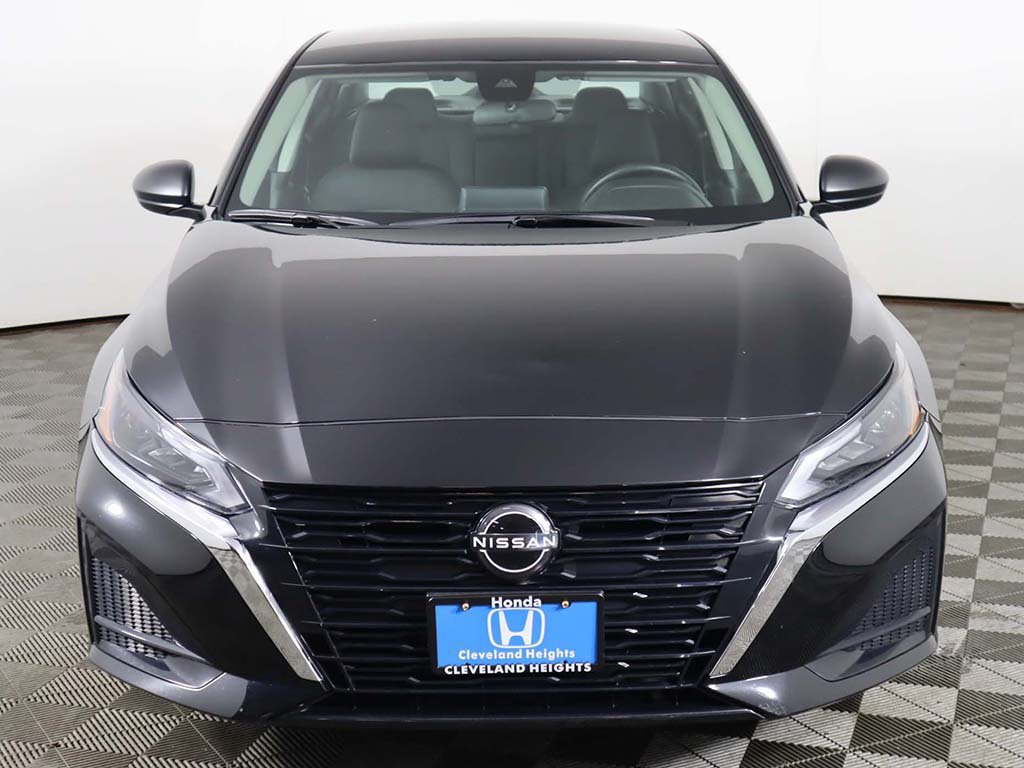 Used 2024 Nissan Altima 2.5 SV AWD/4WD image 8