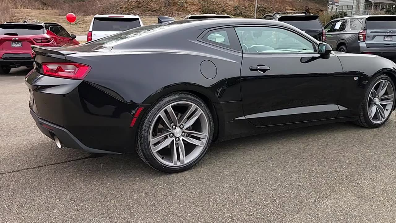 Used 2018 Chevrolet Camaro LT w/ RS Package image 9