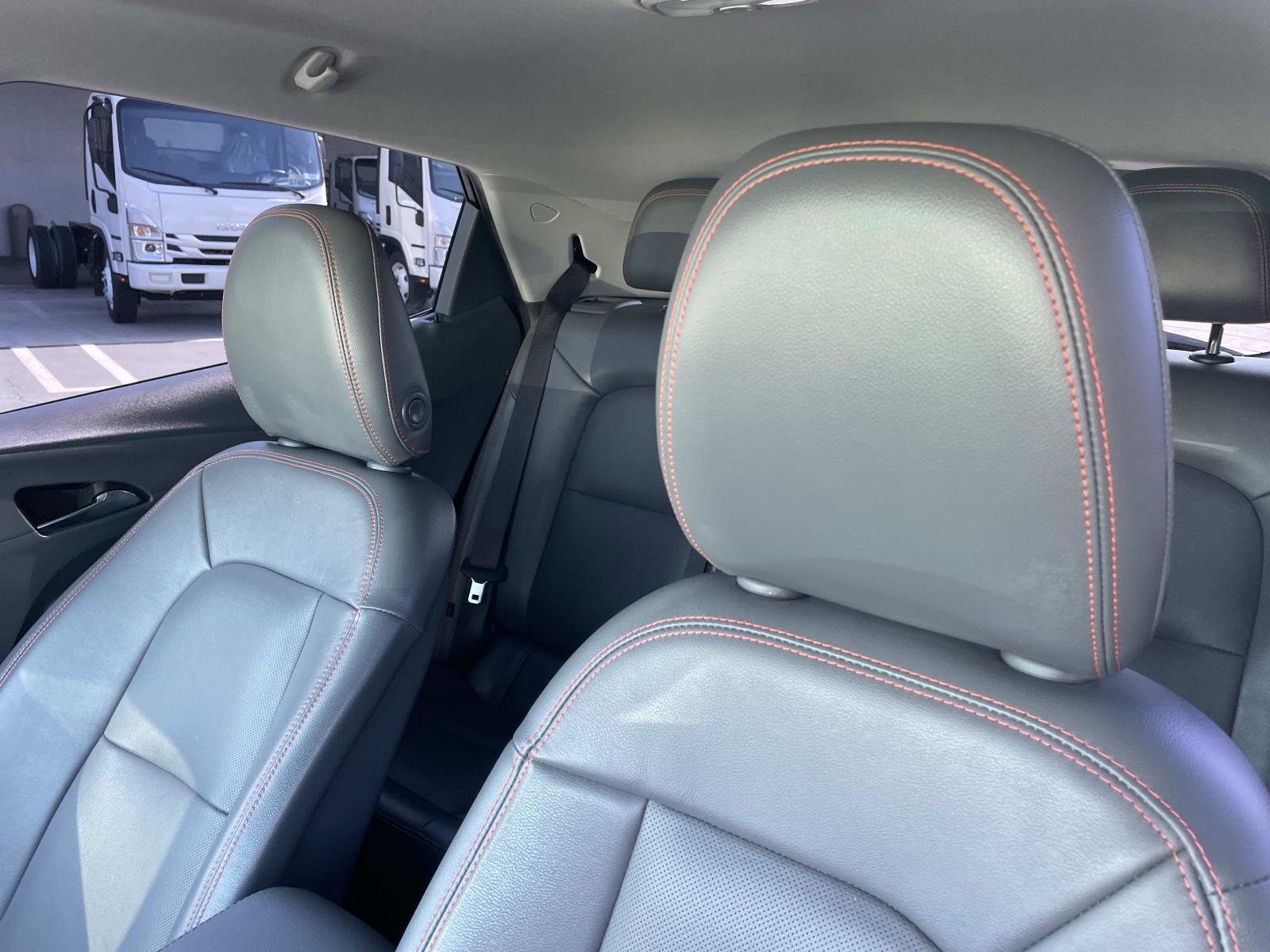 Used 2019 Chevrolet Bolt Premier w/ Infotainment Package image 22