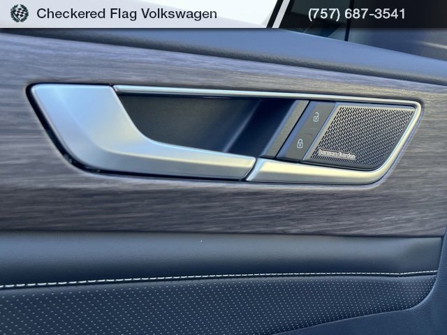 New 2026 Volkswagen Atlas SEL Premium R-Line image 16