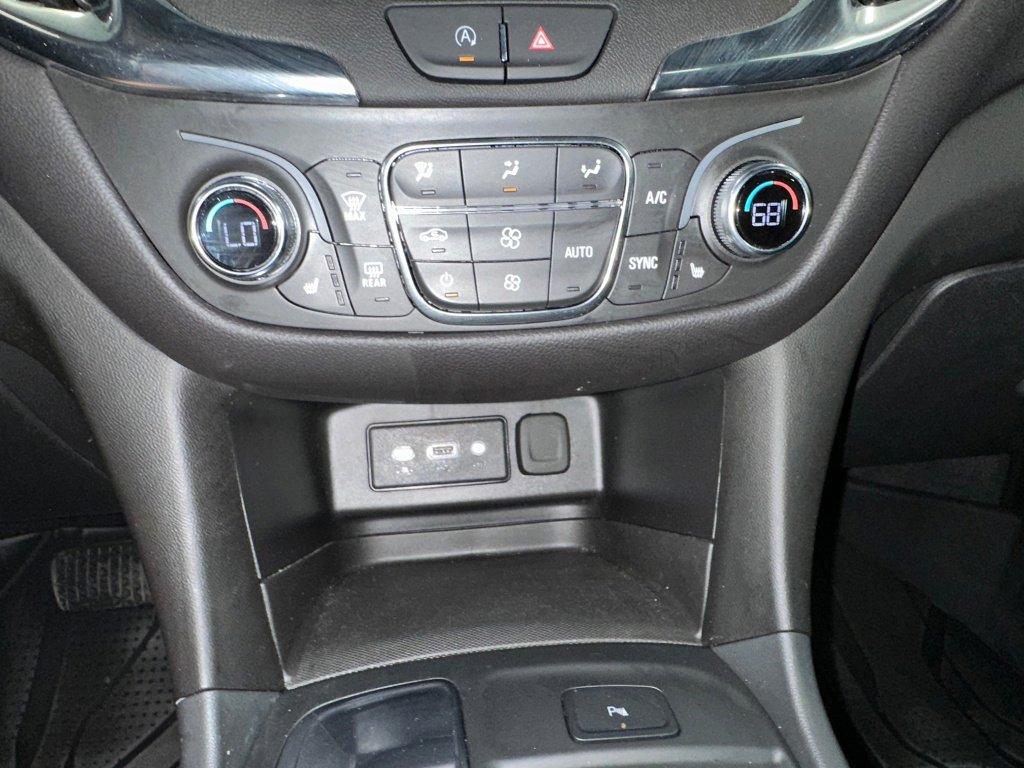 Certified 2024 Chevrolet Equinox LT w/ LPO, Floor Liner Package image 13