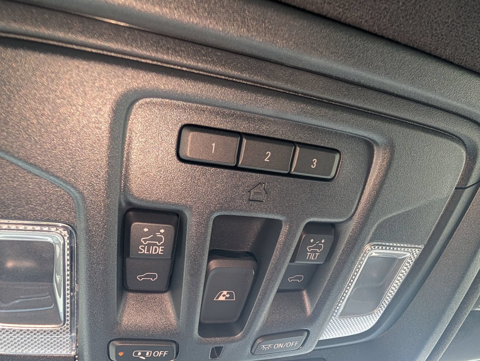Used 2026 GMC Sierra 1500 AT4X w/ LPO, Black Badging Package AWD/4WD image 32