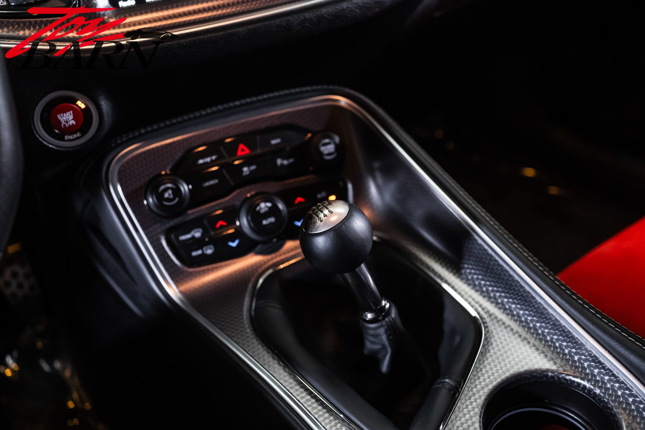Used 2015 Dodge Challenger SRT Hellcat RWD image 34