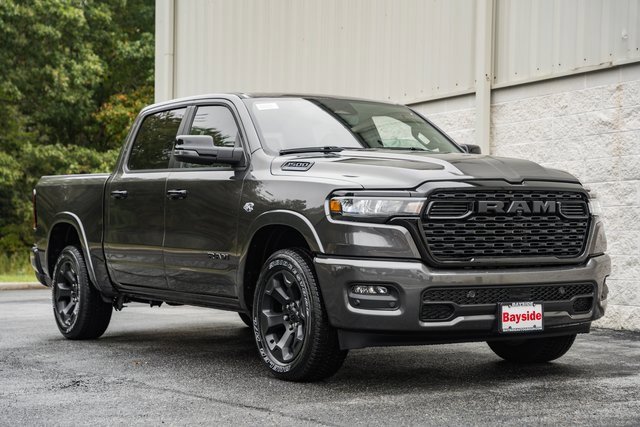 New 2026 RAM 1500 4x4 Crew Cab image 2