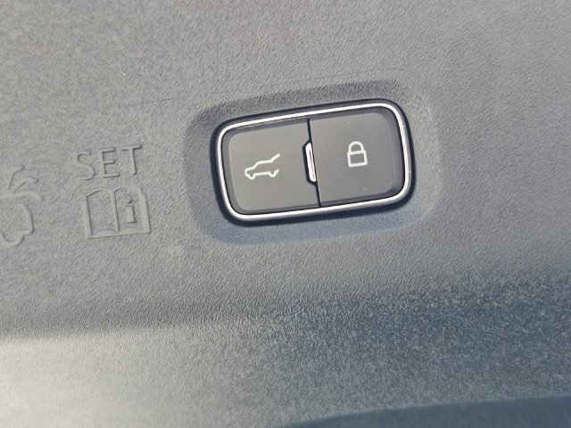 New 2027 Ford Expedition Active RWD image 7