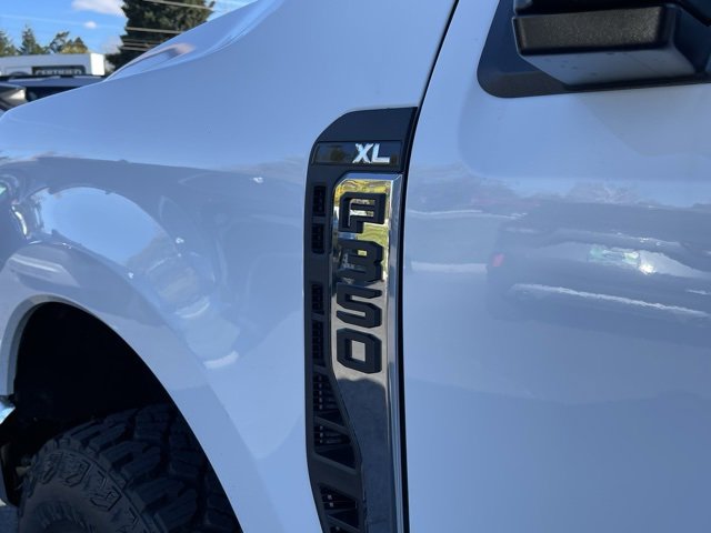 New 2026 Ford F350 XL w/ XL Off-Road Package image 7