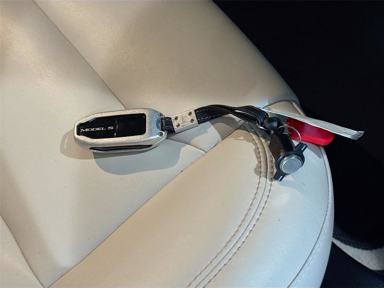 Used 2019 Tesla Model S Long Range image 22