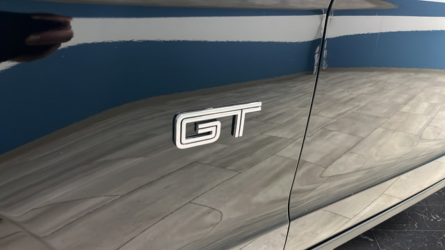 Used 2010 Ford Mustang GT RWD image 31