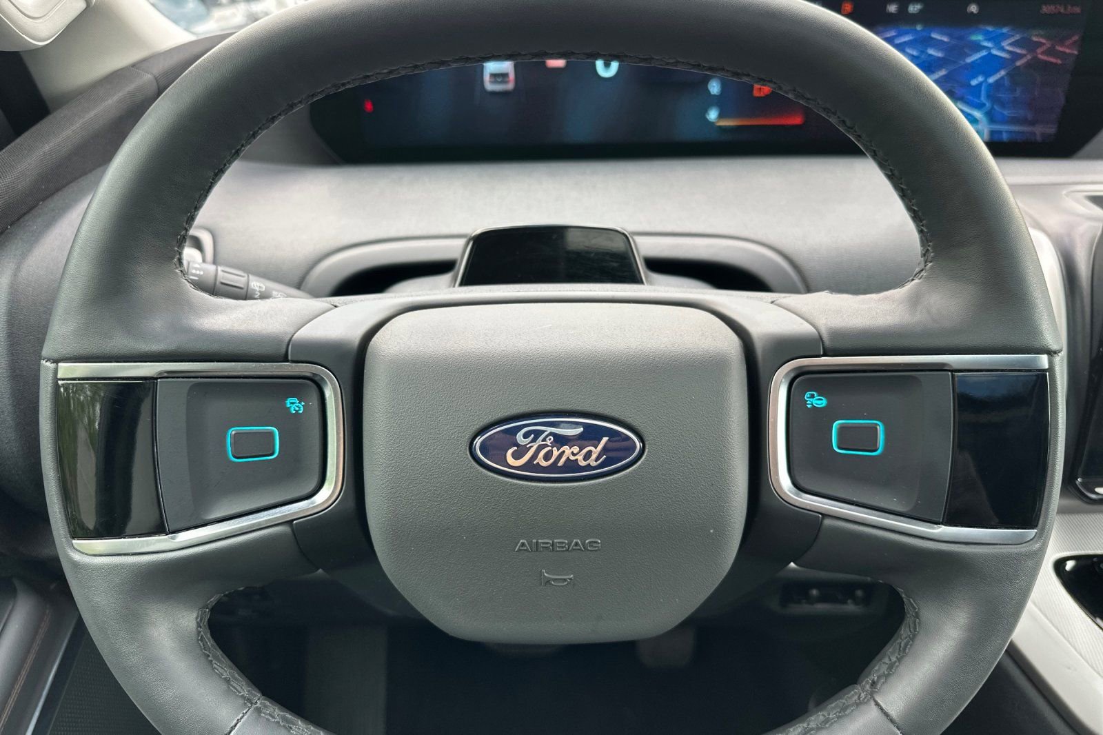 Certified 2025 Ford Expedition Active image 23