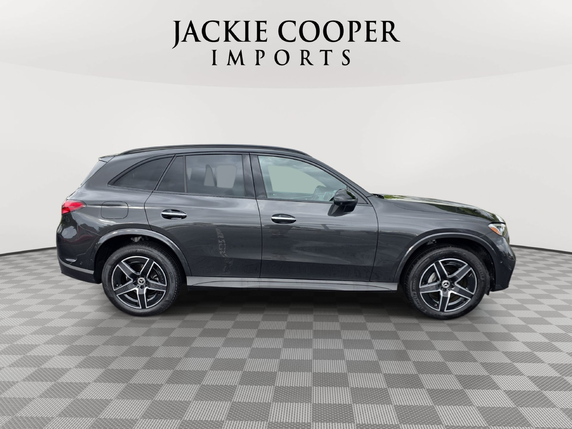 Certified 2026 Mercedes-Benz GLC 300 4MATIC image 4