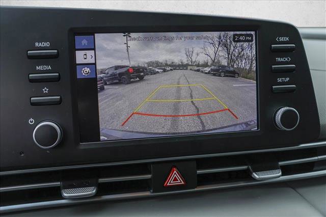 Certified 2025 Hyundai Elantra SE image 18
