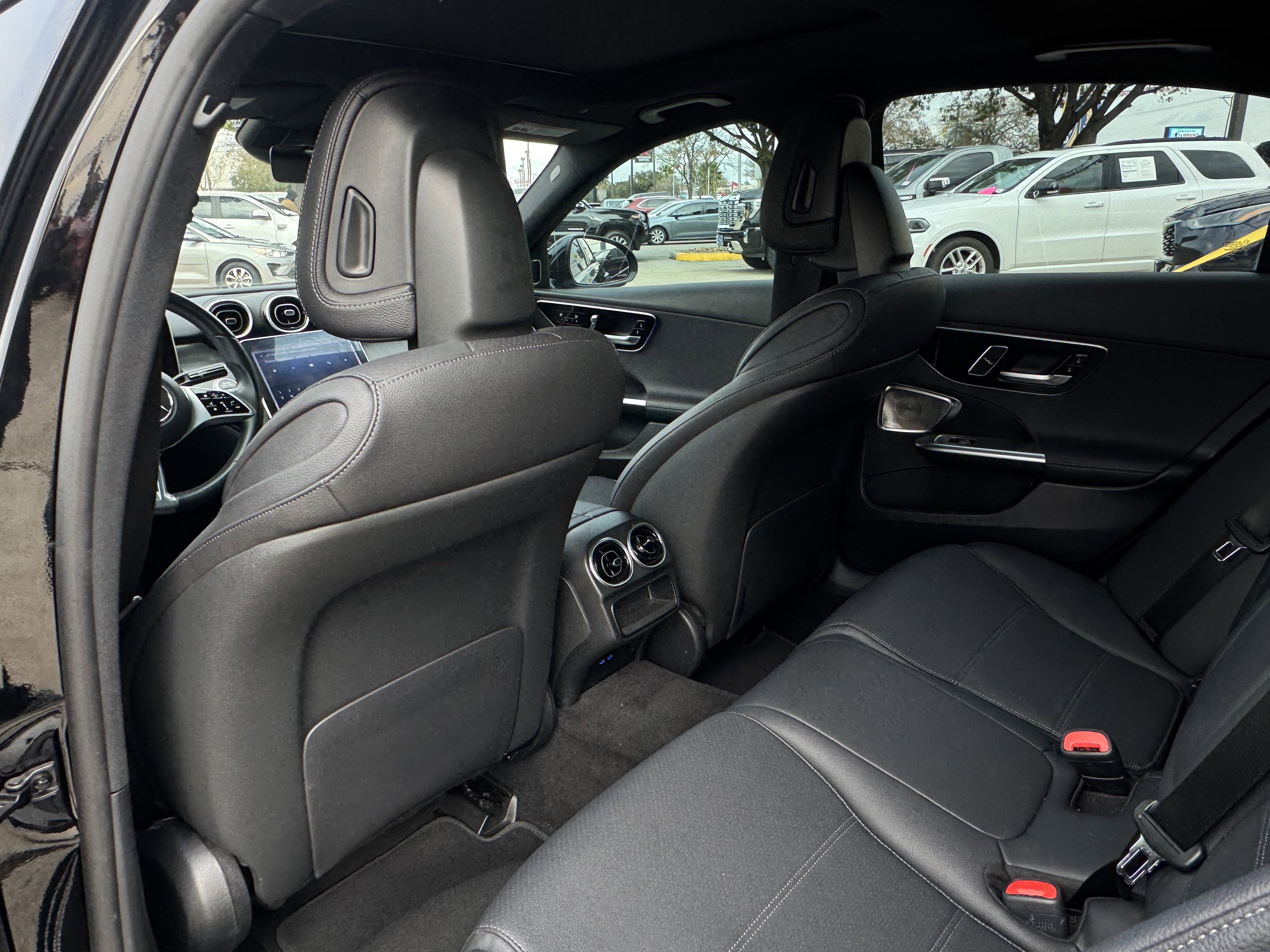 Used 2024 Mercedes-Benz C 300 4MATIC Sedan image 14