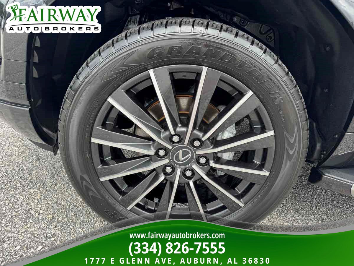 Used 2024 Lexus GX 550 w/ Accessory Package (Z1) AWD/4WD image 35