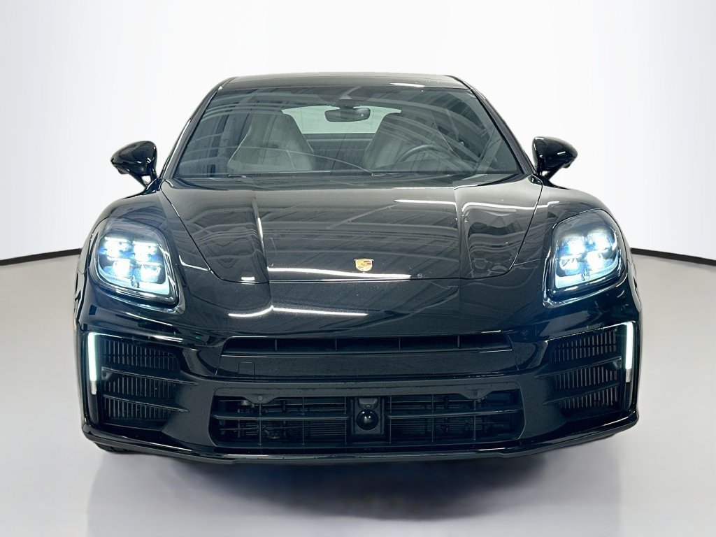 Certified 2025 Porsche Panamera image 6
