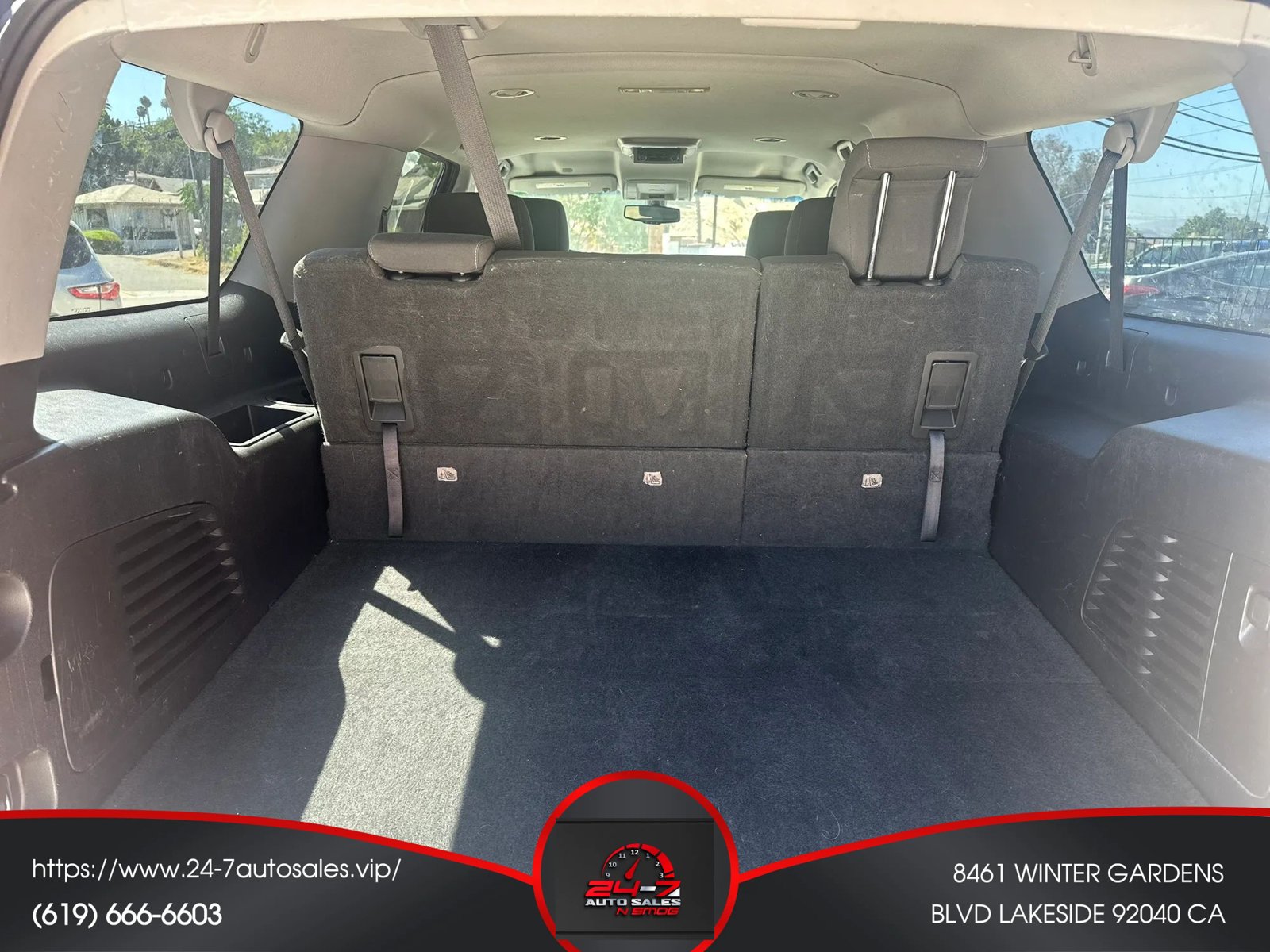 Used 2019 Chevrolet Suburban LS w/ All-Season Package RWD image 5