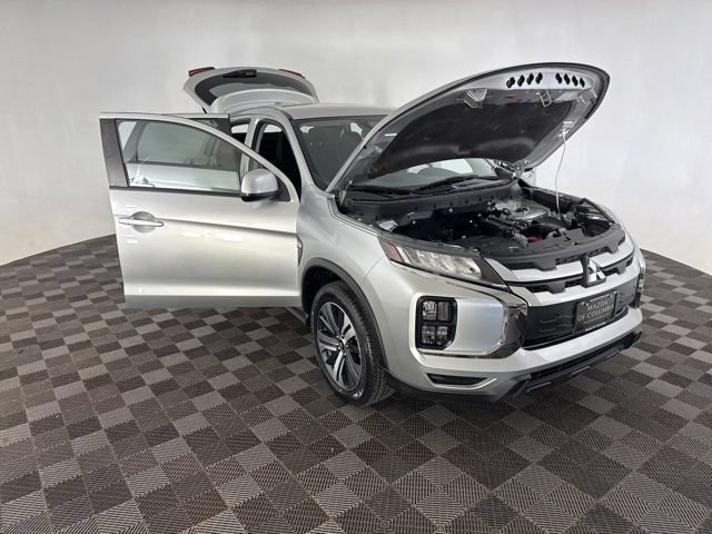 Used 2023 Mitsubishi Outlander Sport SE AWD/4WD image 12