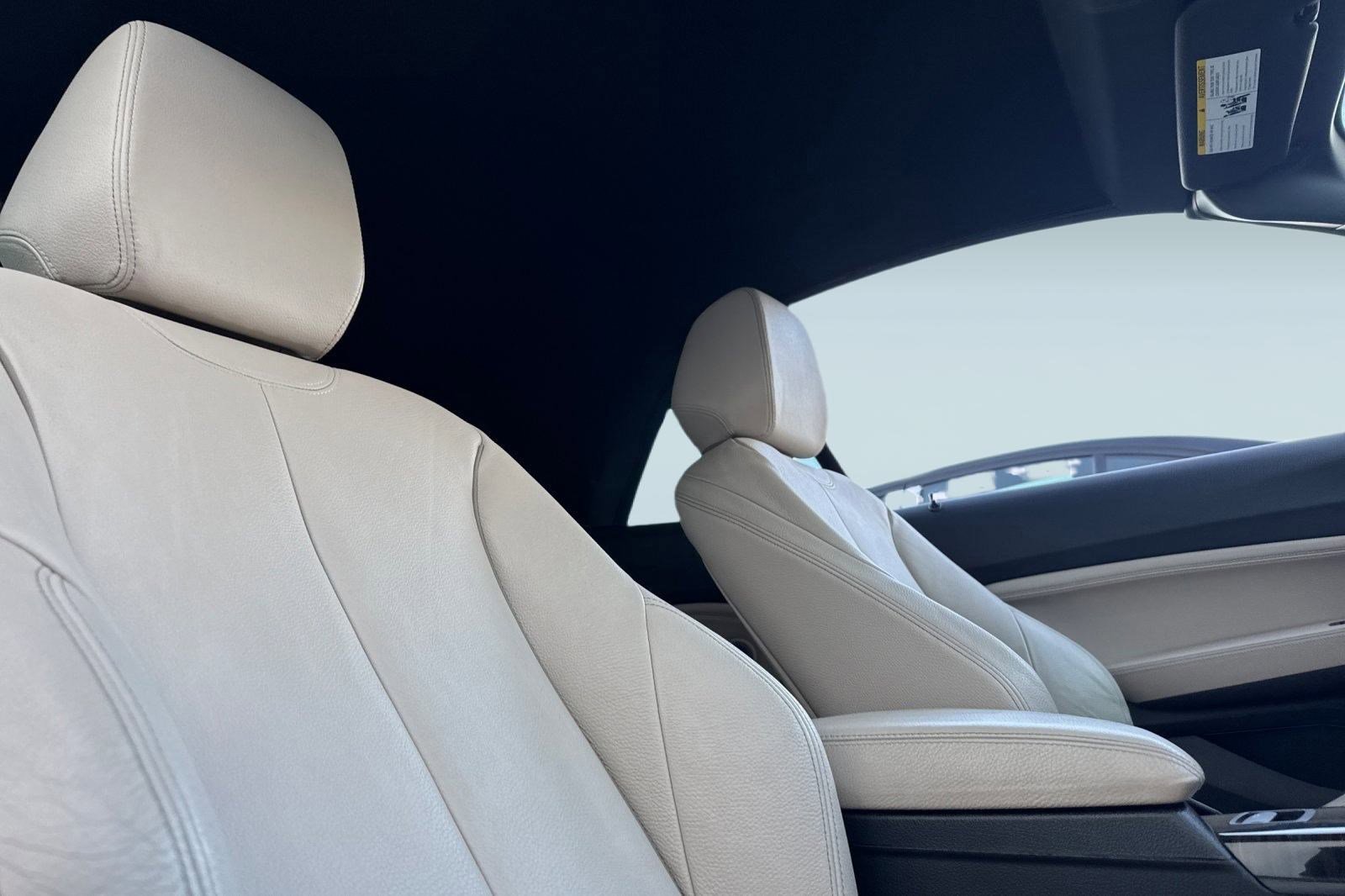 Used 2016 BMW M235i xDrive Convertible image 25