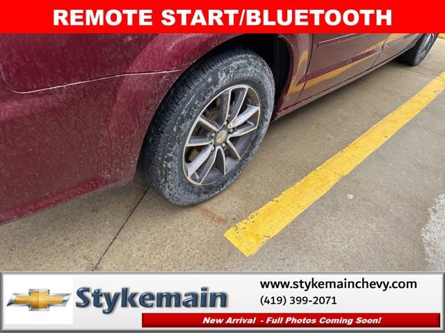 Used 2017 Dodge Grand Caravan SXT image 13