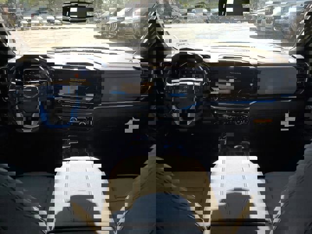 New 2026 GMC Sierra 1500 SLT w/ SLT Premium Plus Package image 14