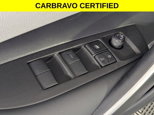 Used 2023 Toyota Corolla SE FWD image 11