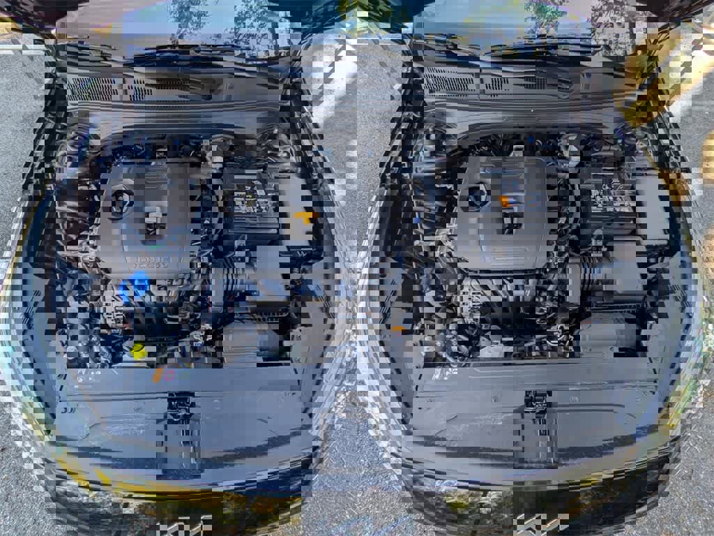 Used 2024 Kia Forte LXS image 12