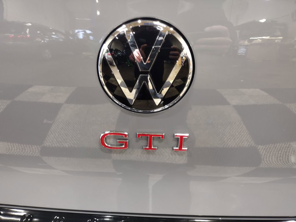 New 2026 Volkswagen GTI SE image 16