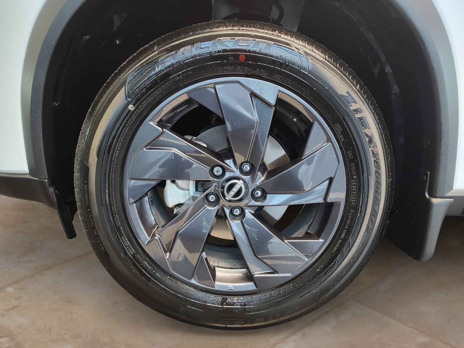 Certified 2026 Nissan Rogue SV FWD image 27