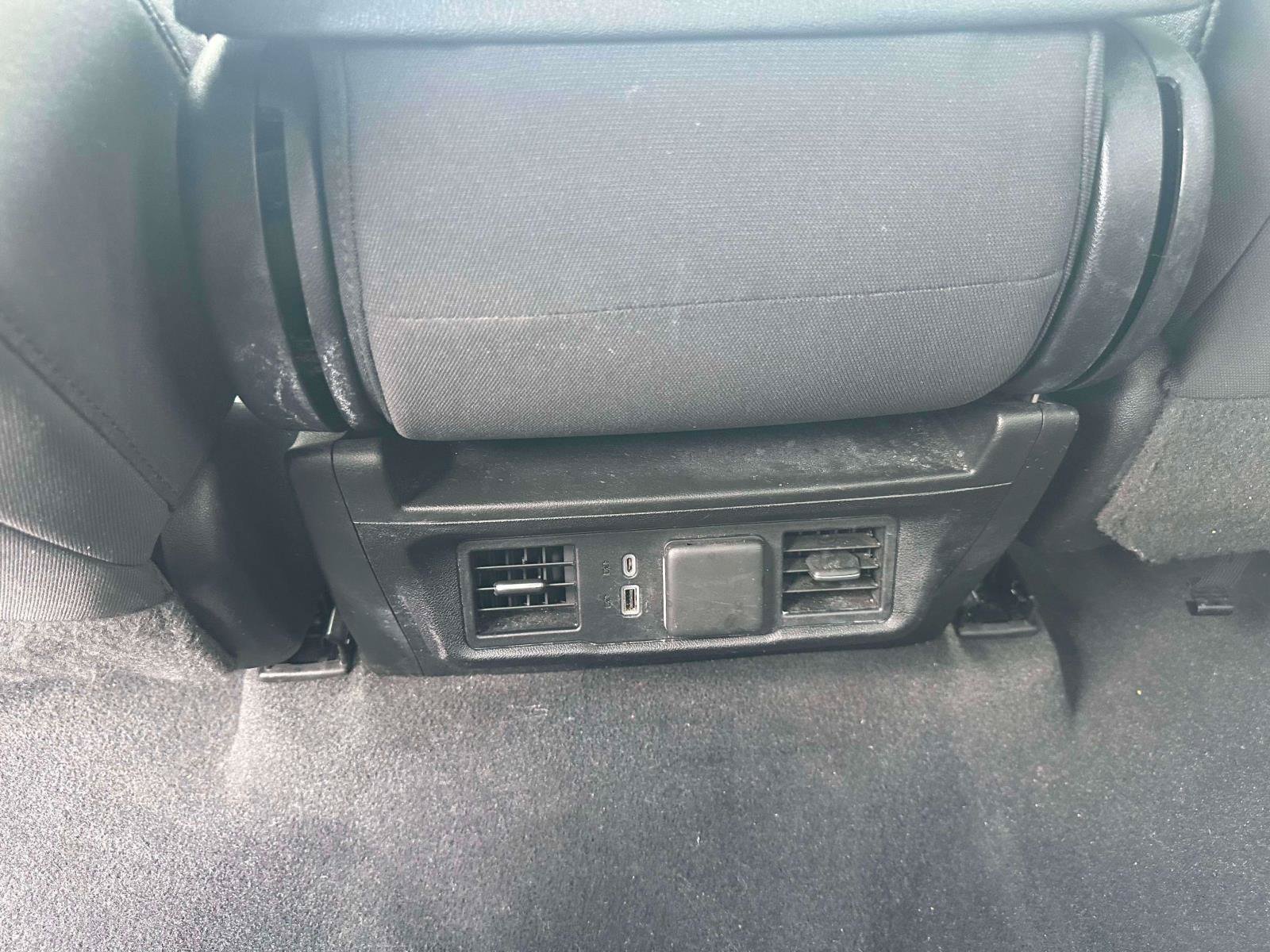 Used 2022 Chevrolet Silverado 1500 LT AWD/4WD image 11