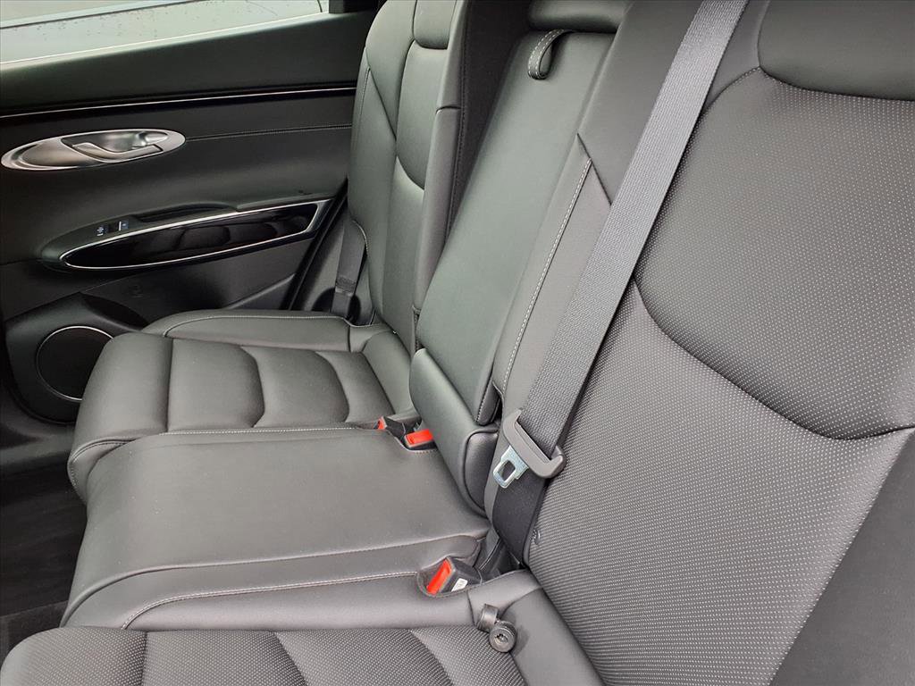 Used 2025 Genesis GV70 2.5T image 36