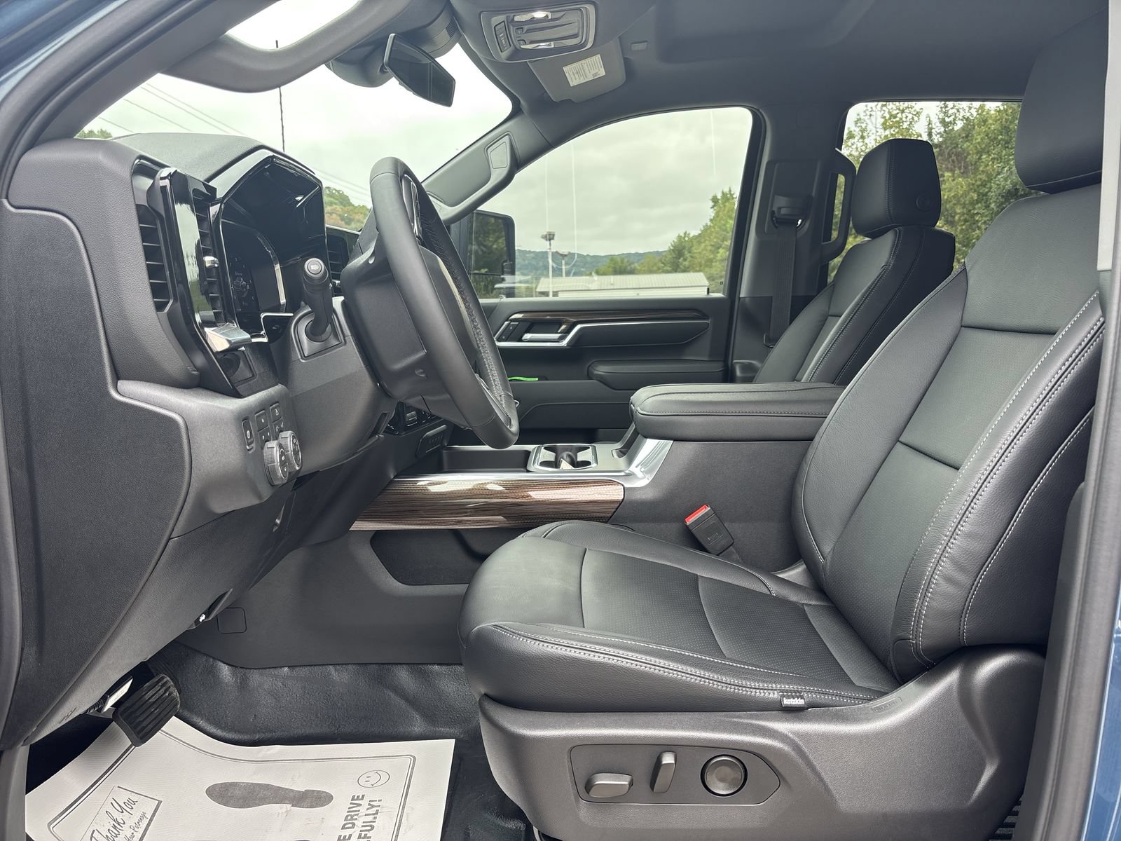 New 2026 Chevrolet Silverado 3500 LT w/ Convenience Package AWD/4WD image 14