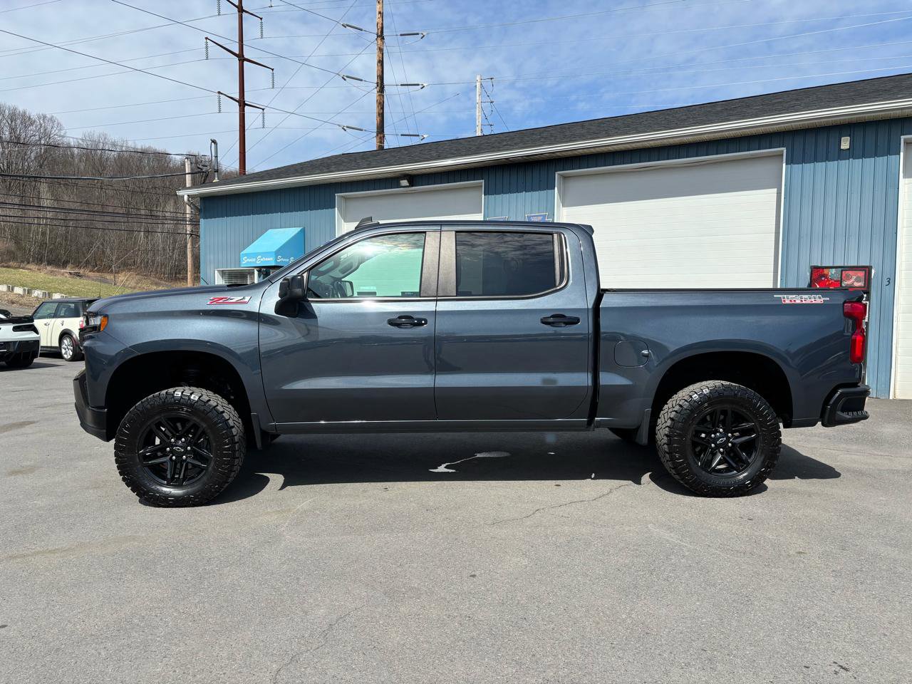 Used 2021 Chevrolet Silverado 1500 LT Trail Boss w/ Bed Protection Package image 2