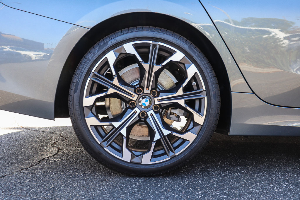 New 2026 BMW 330i Sedan w/ Convenience Package RWD image 8