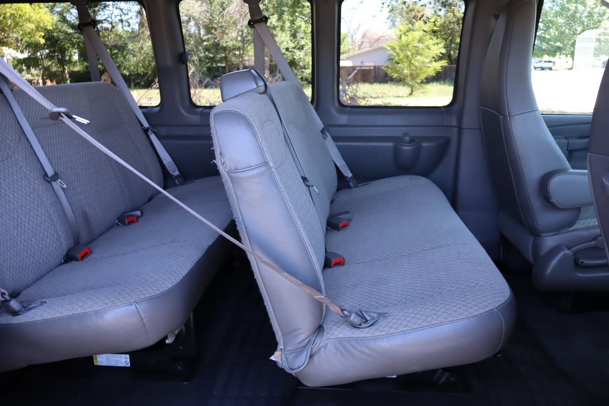 Used 2016 Chevrolet Express 3500 LT w/ LT Preferred Equipment Group RWD image 21