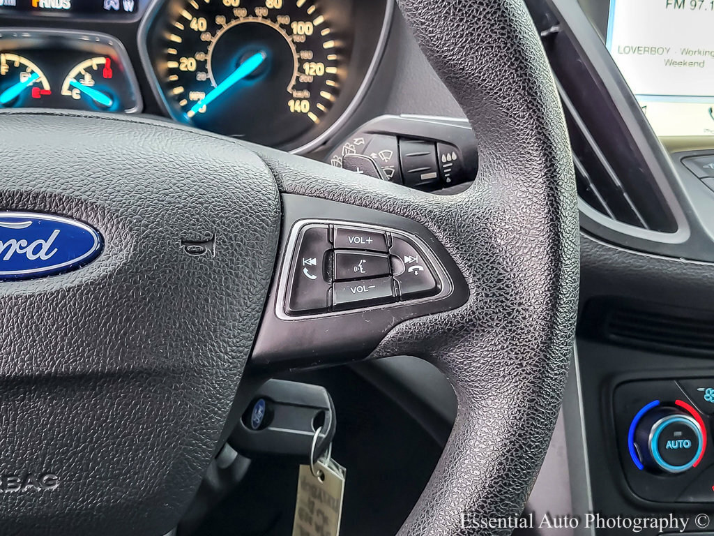 Used 2017 Ford Escape SE w/ Equipment Group 201A image 17