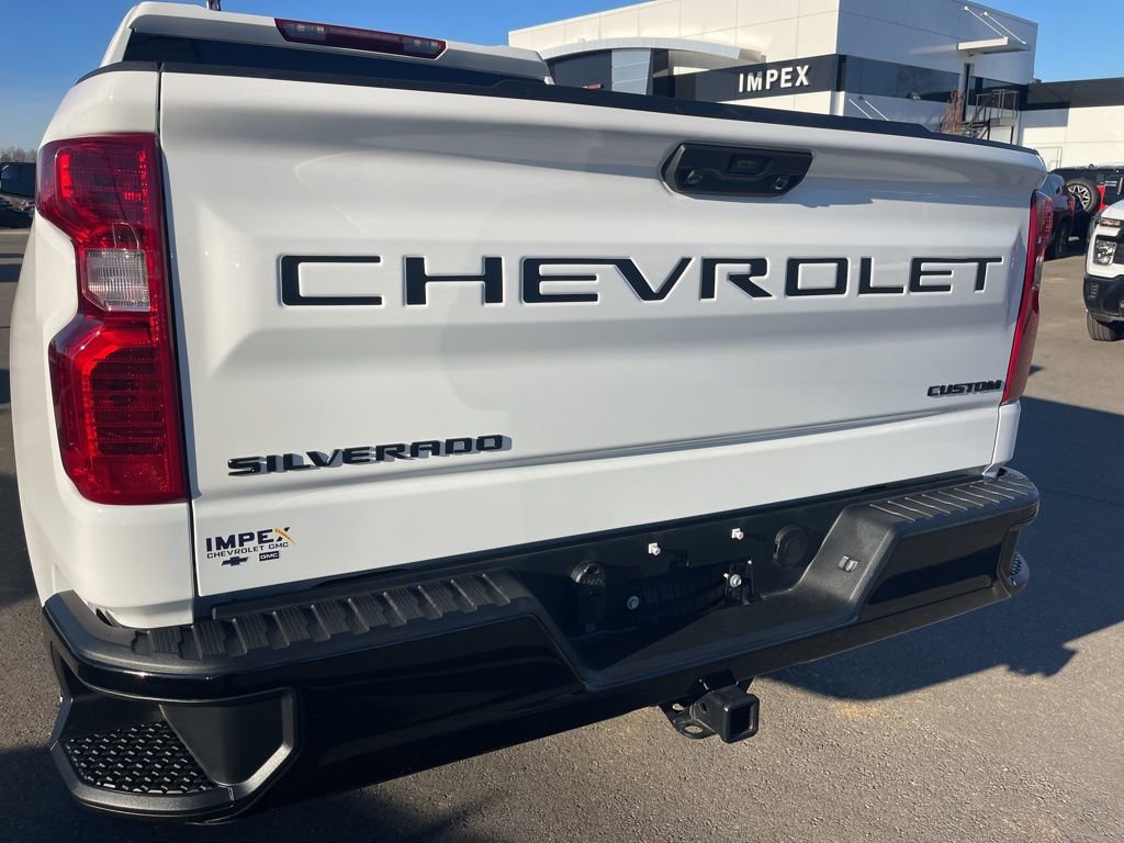 Used 2025 Chevrolet Silverado 1500 Custom Trail Boss w/ Turbomax Blackout Package image 26