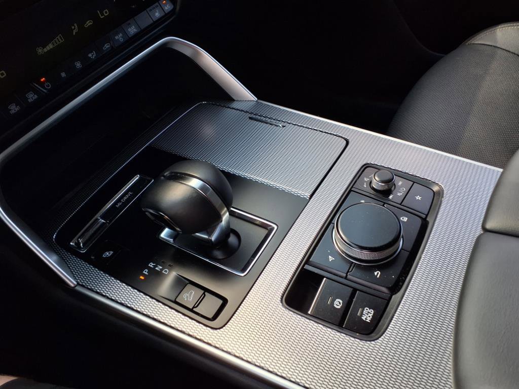 Certified 2024 MAZDA CX-90 Plug-In Hybrid w/ Preferred image 33