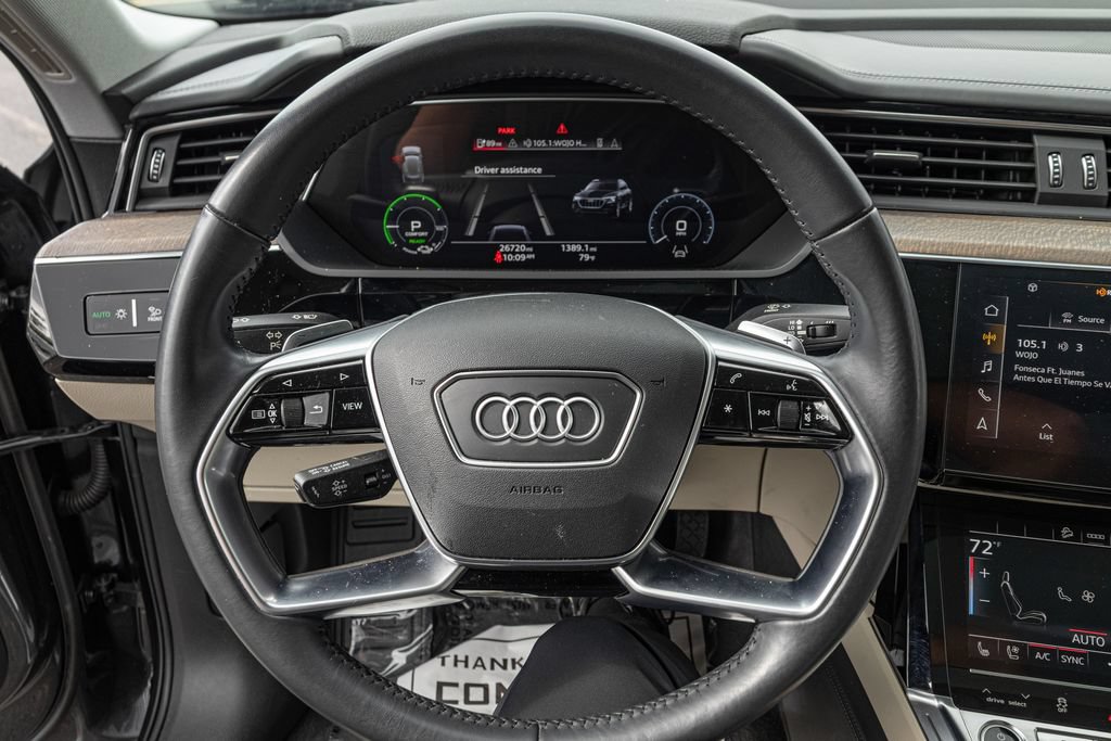 Used 2021 Audi e-tron Prestige w/ Prestige Package AWD/4WD image 23