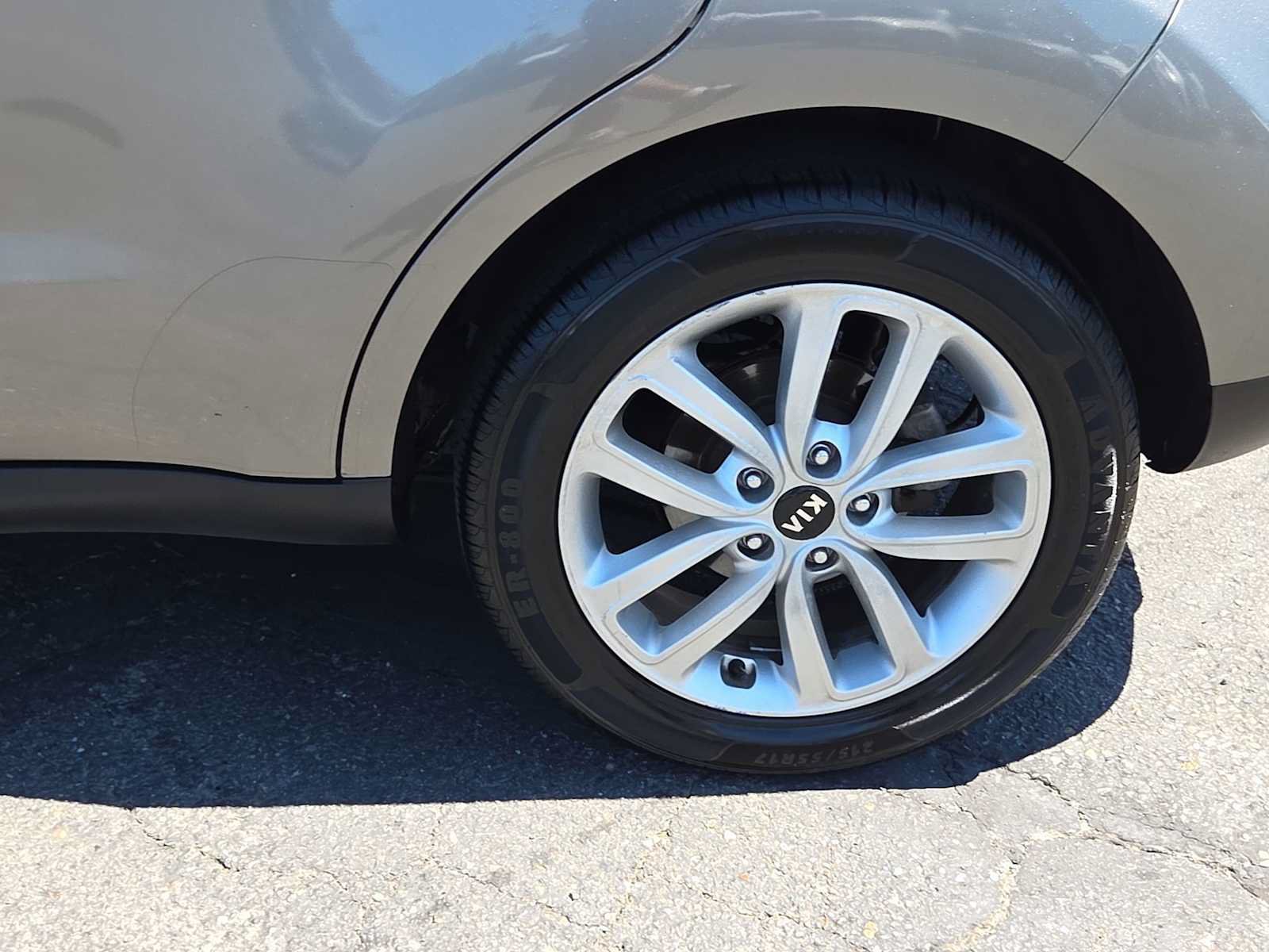 Used 2017 Kia Soul + FWD image 16